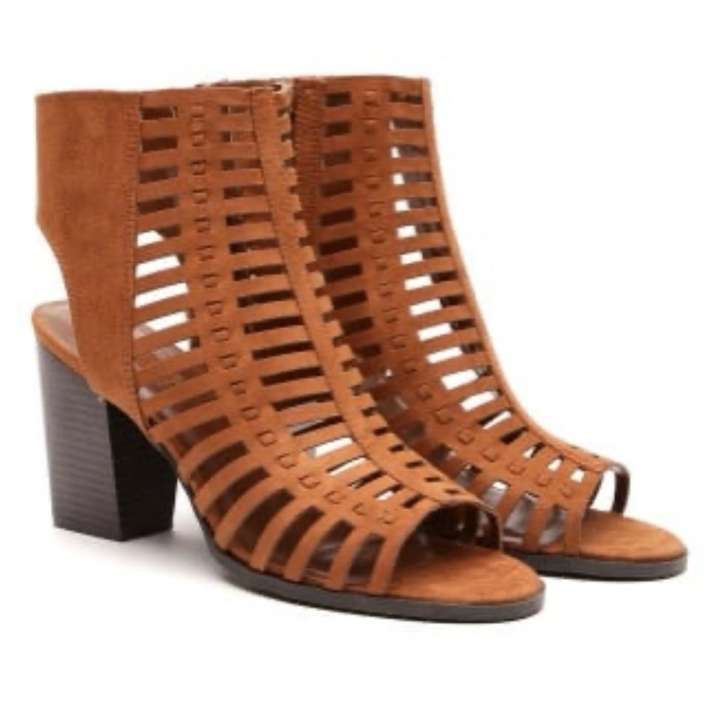 FOREVER 21 Light Brown Gladiator Open Peep Toe Ankle Summer Sandal Block Heels